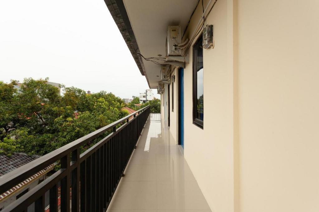 Richmond Guest House Cirebon Redpartner Buitenkant foto